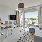 Aparthotel Chlebova - Riverside View Terrace, Free Parking, Gym & Kidsplay By Downtown Gdańsk