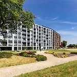 Chlebova - Riverside View Terrace, Free Parking, Gym & Kidsplay By Downtown Aparthotel Gdańsk