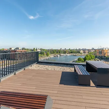 Chlebova - Riverside View Terrace, Free Parking, Gym & Kidsplay By Downtown Aparthotel