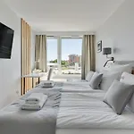 Lejlighedshotel Chlebova - Riverside View Terrace, Free Parking, Gym & Kidsplay By Downtown