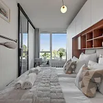 Chlebova - Riverside View Terrace, Free Parking, Gym & Kidsplay By Downtown 4*