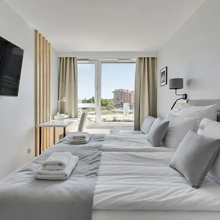 Apartamento Chlebova - Riverside View Terrace, Free Parking, Gym & Kidsplay By Downtown