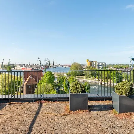 Apartamento Chlebova - Riverside View Terrace, Free Parking, Gym & Kidsplay By Downtown *