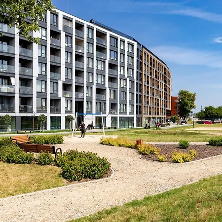 Chlebova - Riverside View Terrace, Free Parking, Gym & Kidsplay By Downtown