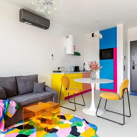 Chlebova - Riverside View Terrace, Free Parking, Gym & Kidsplay By Downtown Apartamento