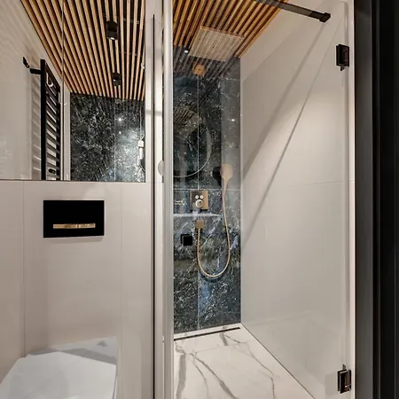 公寓式酒店 Chlebova - Riverside View Terrace, Free Parking, Gym & Kidsplay By Downtown 格但斯克