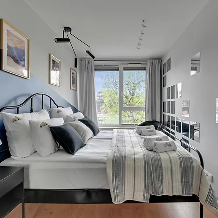 Apartamento Chlebova - Riverside View Terrace, Free Parking, Gym & Kidsplay By Downtown Gdańsk