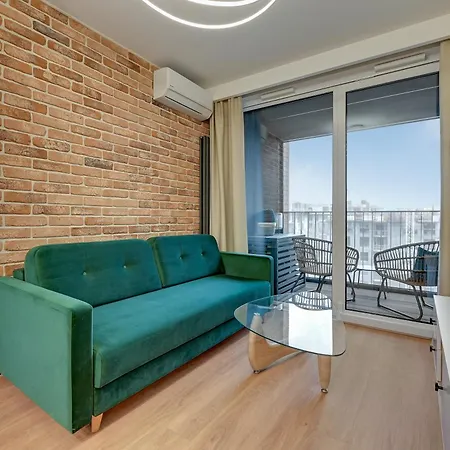 Chlebova - Riverside View Terrace, Free Parking, Gym & Kidsplay By Downtown 4*