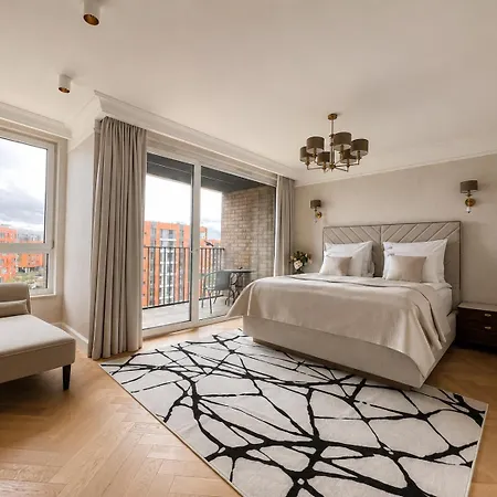 公寓式酒店 Chlebova - Riverside View Terrace, Free Parking, Gym & Kidsplay By Downtown 格但斯克
