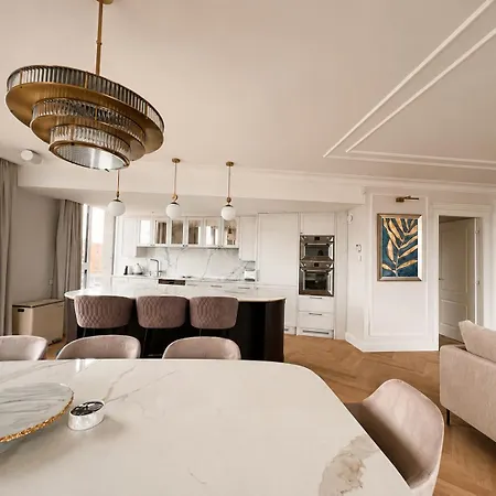 Chlebova - Riverside View Terrace, Free Parking, Gym & Kidsplay By Downtown 4*