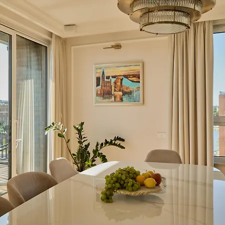 Chlebova - Riverside View Terrace, Free Parking, Gym & Kidsplay By Downtown 4* גדנסק