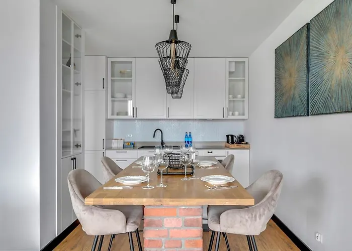 Aparthotel Chlebova - Riverside View Terrace, Free Parking, Gym & Kidsplay By Downtown 4*