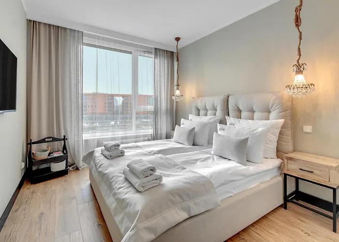 Chlebova - Riverside View Terrace, Free Parking, Gym & Kidsplay By Downtown 4* Danzig